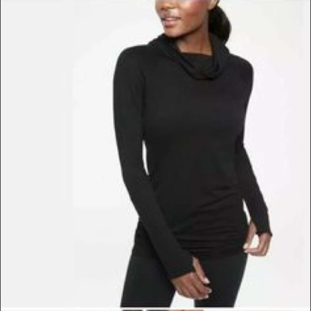 Athleta Essence Hooded Tunic Long Sleeve Hooded